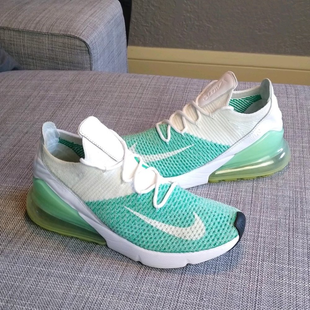 Nike Air Max 270 Flyknit Igloo Size 8 EUC!